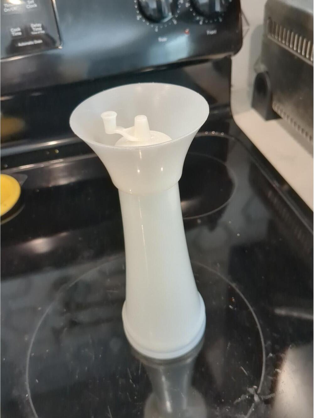 Vintage Tupperware Pepper Shaker Grinder Mill White USA 297-54 MCM